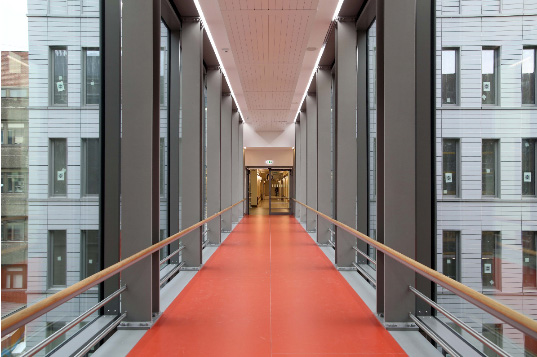 Verbindungssteg Charité Bettenhaus Mitte © Charité / Wiebke Peitz